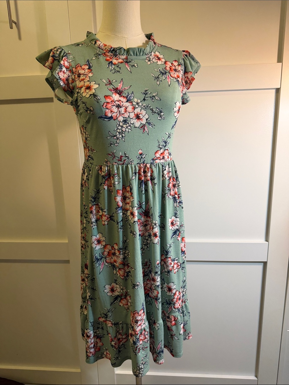 Floral Ruffle-Neck Dress in Sage Green